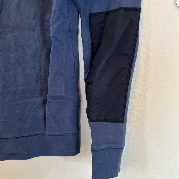 Vince Crewneck Sweatshirt (Small) - Picture 9 of 9